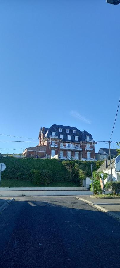 Le Studi'ault De La Ault